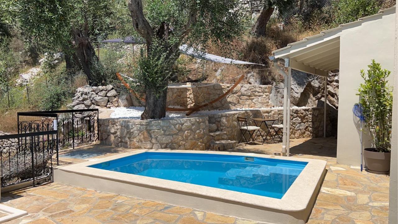 La Strade Apartments, Adults Only With Private Pool Katavolos Exterior photo